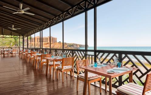 1. Bait Al Bar - Seafood Restaurant